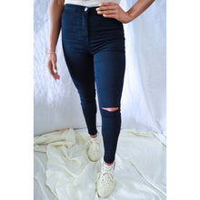 Load image into Gallery viewer, Black High Waist Jean
