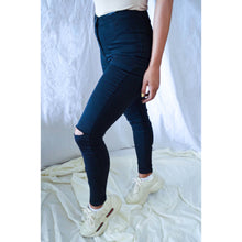 Load image into Gallery viewer, Black High Waist Jean
